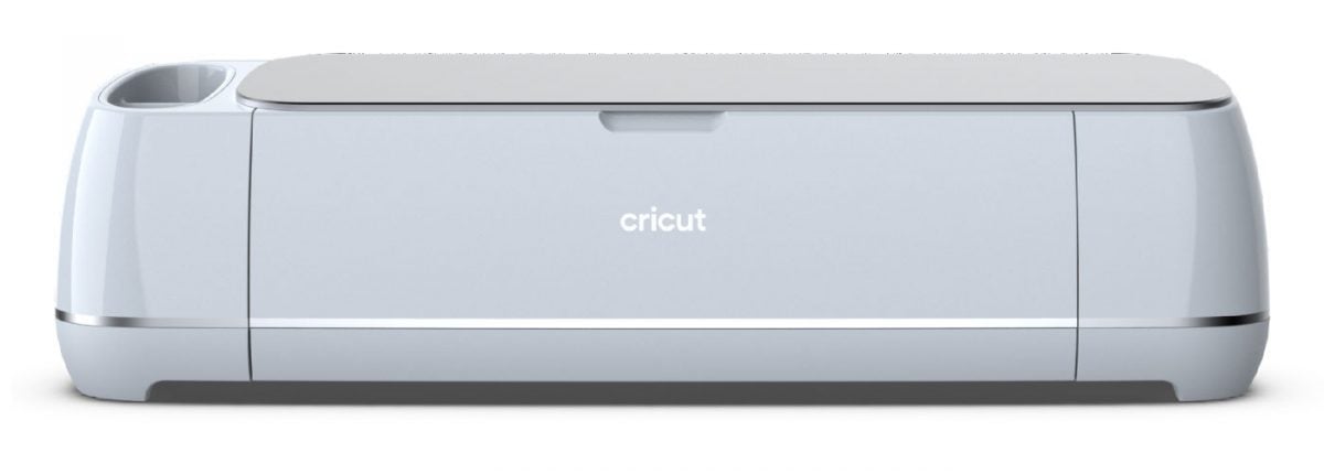 Closed Cricut Maker 3 Beauty Shot