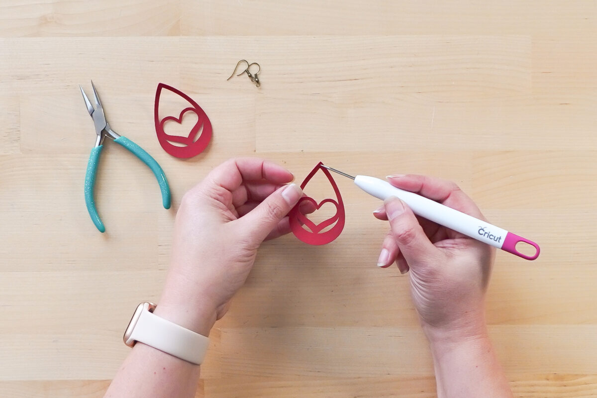 Showing process of make a hole for the fish hook